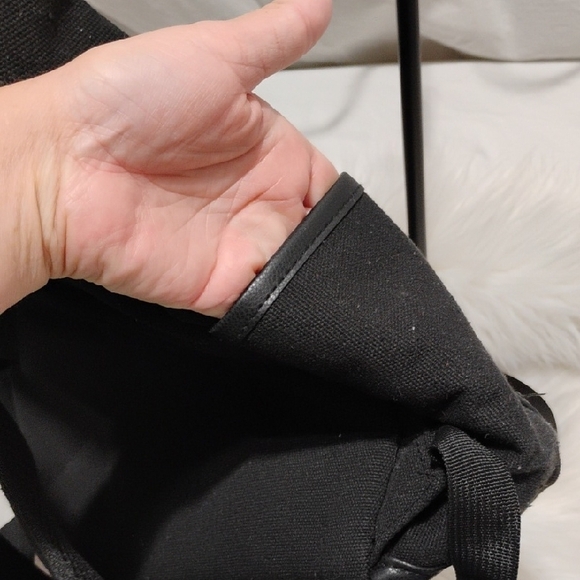 Mercedez Benz Sleek Black Minimalist Backpack with Fold-Over Flap Hardly Used - Picture 5 of 9